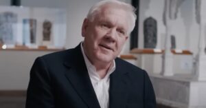 harlan crow net worth